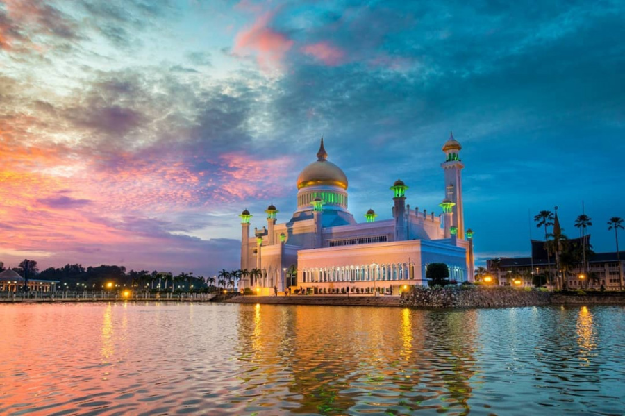 Istana Nurul Iman, một kiệt tác kiến trúc xa hoa bậc nhất thế giới, luôn là điểm đến mơ ước của những tín đồ du lịch