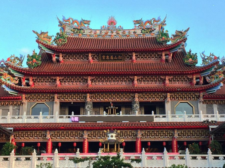 Songshan Ciyou cũng là một địa điểm du lịch tâm linh nổi tiếng tại Đài Loan