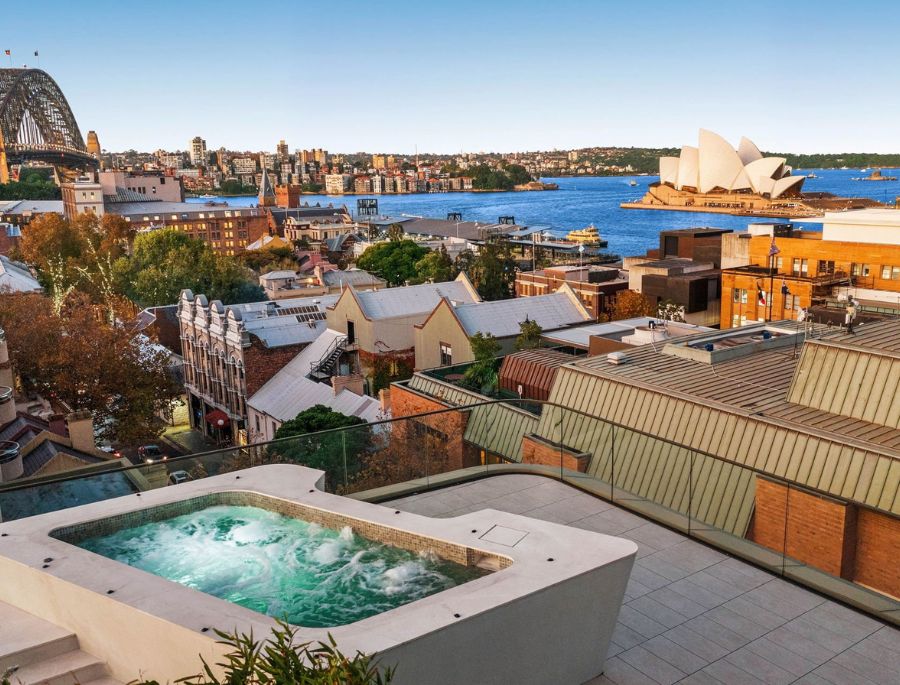 Khung cảnh bình yên từ thành phố The Rocks được khách của nhà Top Ten Travel ghi lại