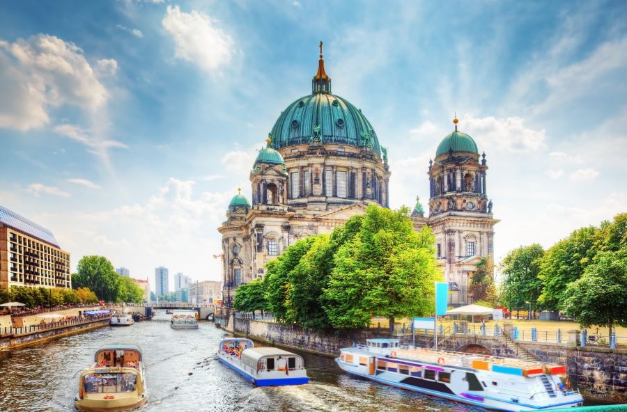 Berlin tập hợp rất nhiều các địa điểm du lịch đẹp và nổi tiếng