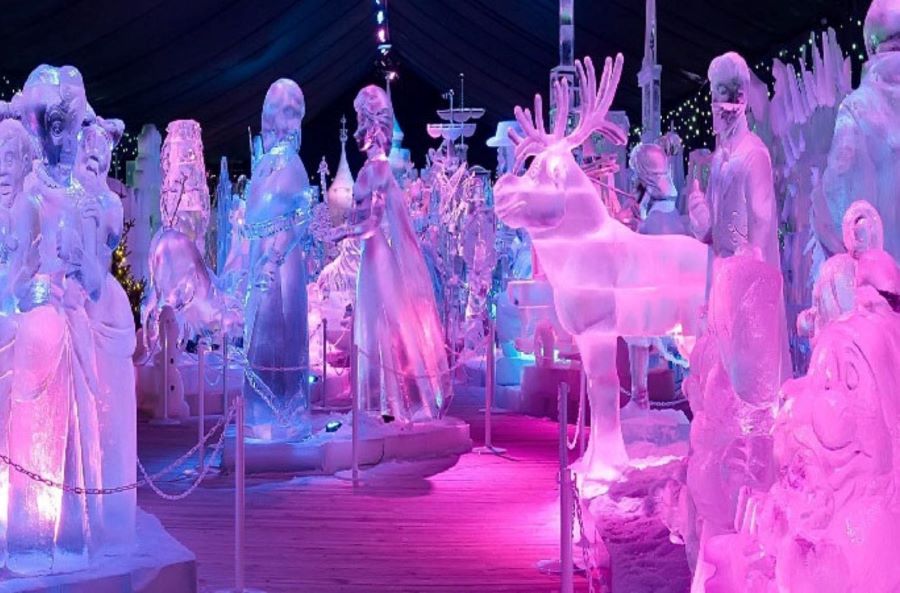 Những bức tượng băng được điêu khắc độc đáo