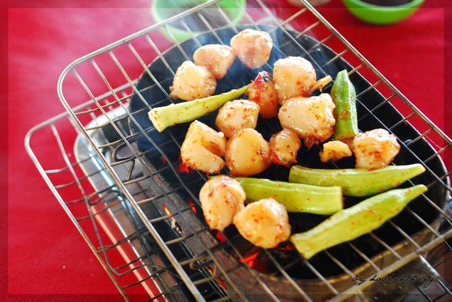 Còi Biên thường được nướng trên lửa than