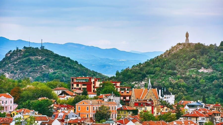 Plovdiv là thành phố cổ xưa nhất châu Âu và có người sống liên tục từ khoảng 6000 năm trước