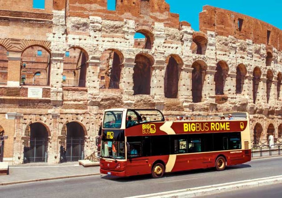 Du khách có thể lựa chọn sử dụng Metro và xe bus khi đi du lịch Rome