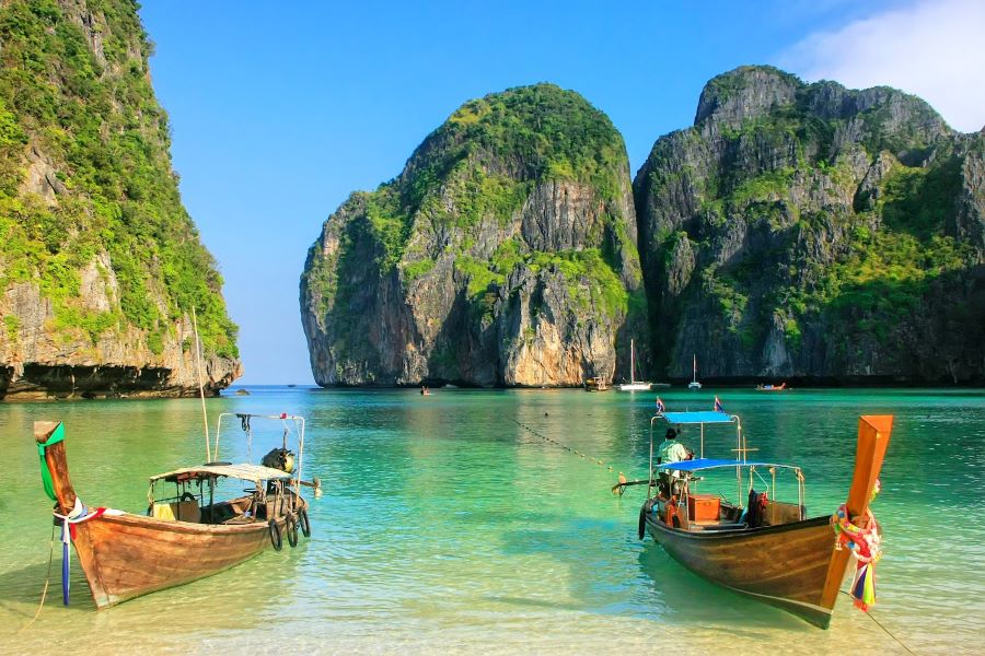 Đảo Koh Phi Phi - Viên ngọc quý của Thái Lan