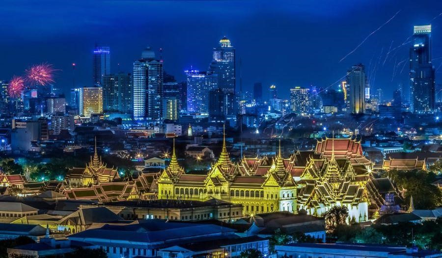 Vẻ đẹp lộng lẫy của bảo tàng Oub Kham khi về đêm