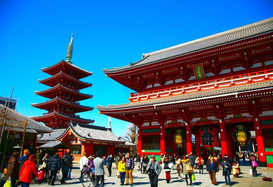 Đền Sensoji - một ngôi đền cực kỳ nổi tiếng tại Tokyo