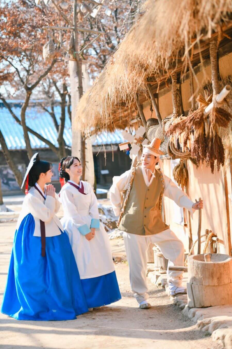 Đến với Làng dân tộc Hàn Quốc, bạn còn có cơ hội trải nghiệm một cách chân thực cuộc sống thường nhật của người dân thời Joseon