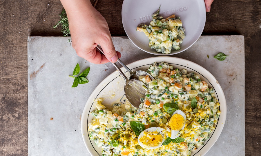 Salad Nga - một trong những món ăn truyền thống của nước Nga được nhiều thực khách trên thế giới yêu thích