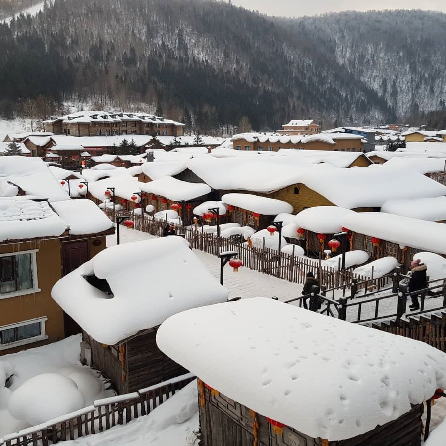 Làng Tuyết Hương tựa như một bức tranh cổ tích được vẽ nên bởi bàn tay tài hoa của tạo hóa