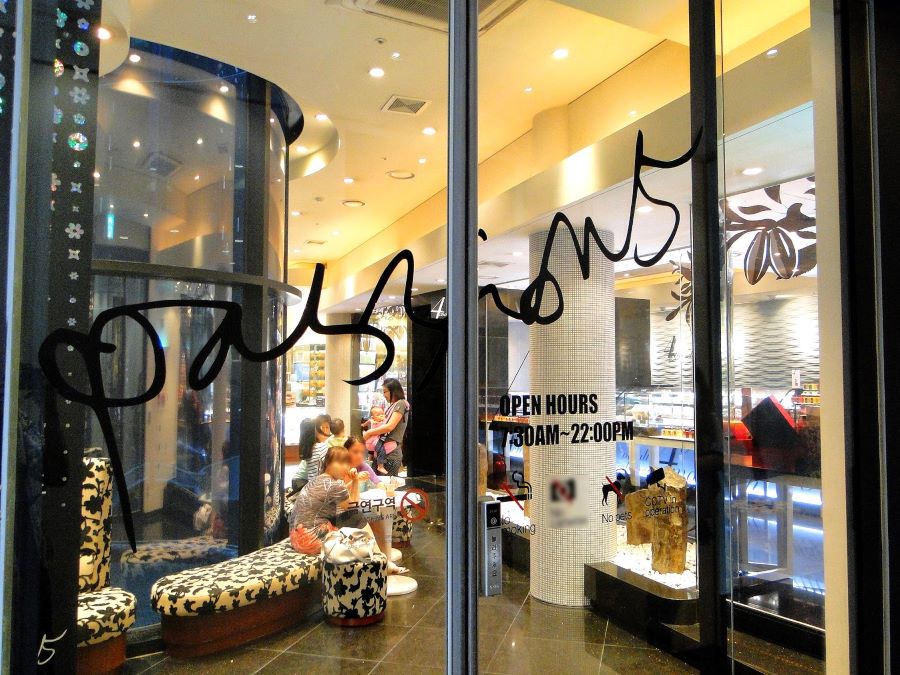 Passion 5 không chỉ là một nhà hàng đơn thuần, mà còn là một khu phức hợp ẩm thực rộng lớn