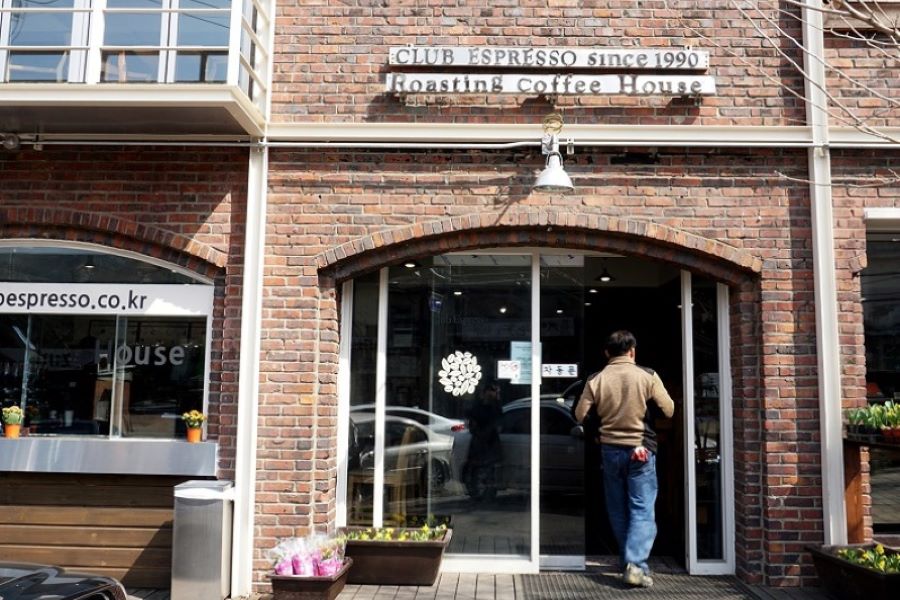 Club Espresso chính là điểm đến lý tưởng dành cho những bạn đang một chốn bình yên