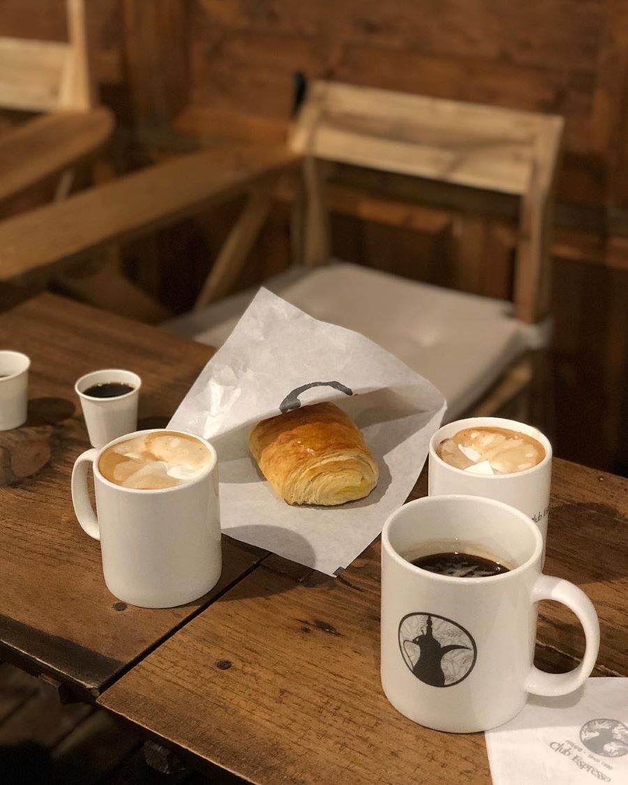 Vị cà phê đậm đà hòa quyện cùng vị béo ngậy của sữa, tạo nên hương vị khó cưỡng