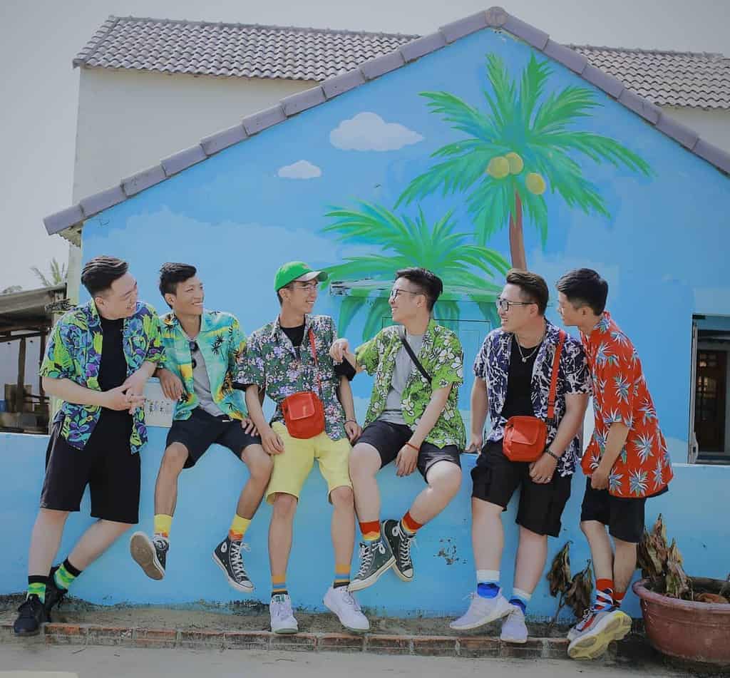 Làng bích họa Hà Nội đẹp như mơ