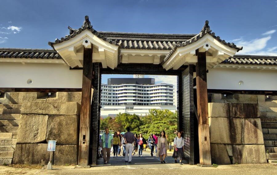 Cổng Sakuramon là một trong những kiến trúc tiêu biểu của thời kỳ Edo