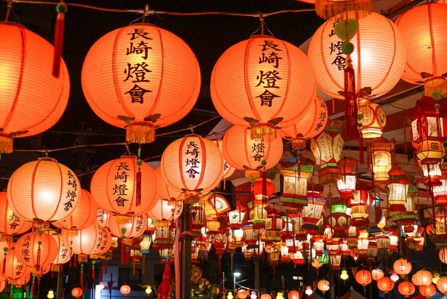 Lễ hội Đèn lồng Nagasaki thu hút hàng triệu du khách đến đây hằng năm