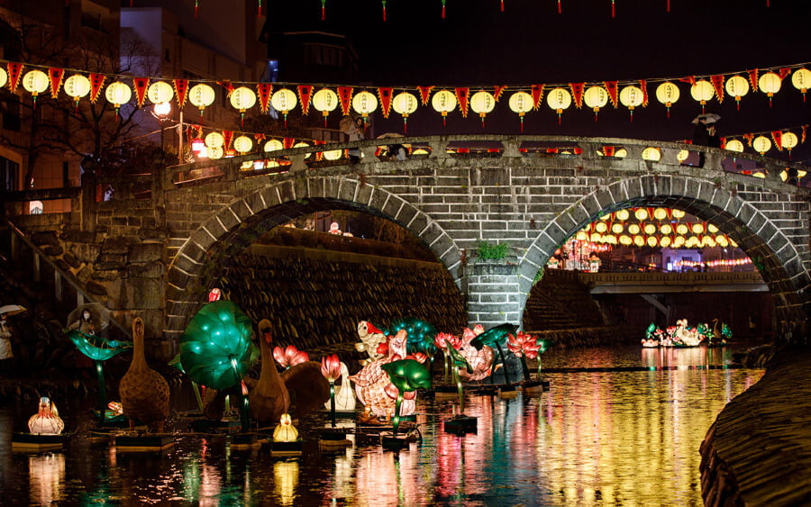 Cầu Megane - Biểu tượng lãng mạn của Nagasaki