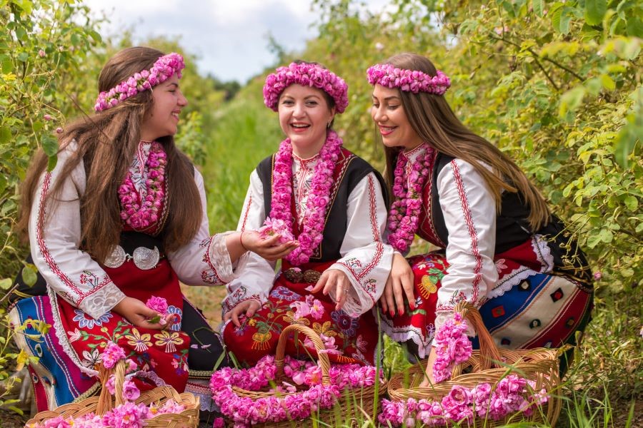 Lễ hội hoa hồng Kazanlak là một lễ hội nổi tiếng hàng đầu tại Bulgaria