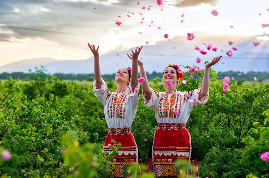 Có rất nhiều hoạt động diễn ra trong thời gian tổ chức lễ hội hoa hồng Kazanlak