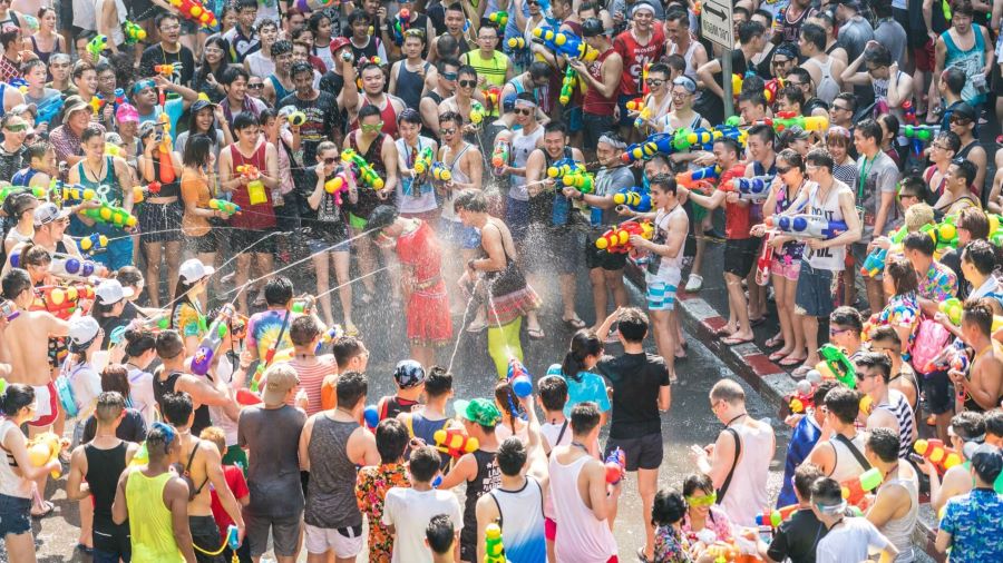 Lễ hội té nước Songkran - lễ hội Thái Lan nổi tiếng được nhiều du khách mong chờ nhất trong năm 
