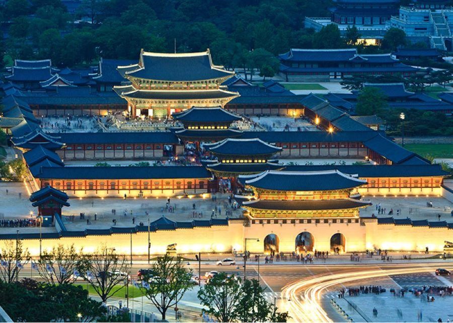 Gyeongbokgung- một hoàng cung lộng lẫy khi về đêm