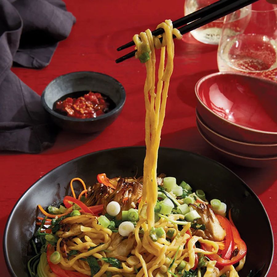 Mì trường thọ được ăn vào năm mới như một lời câu chúc về sức khoẻ