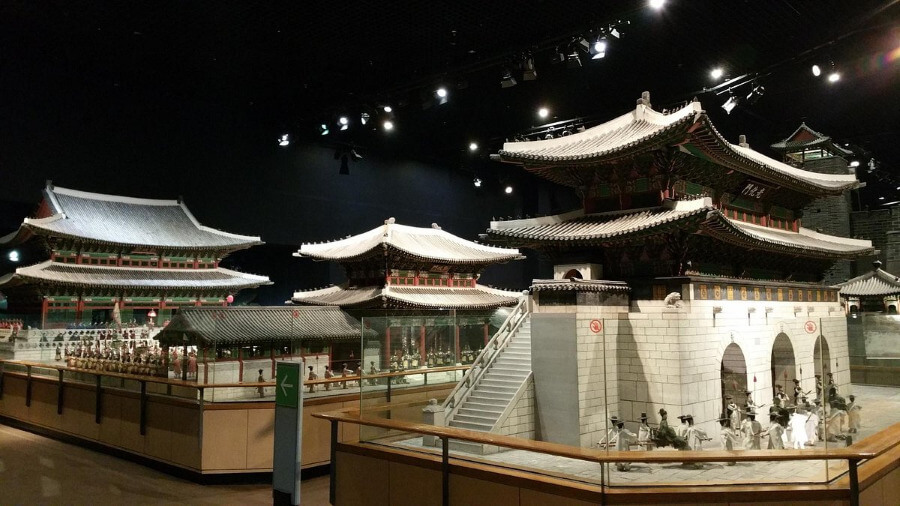 Bạn còn có cơ hội khám phá những giá trị văn hóa truyền thống của Hàn Quốc ngay tại Lotte World Tower