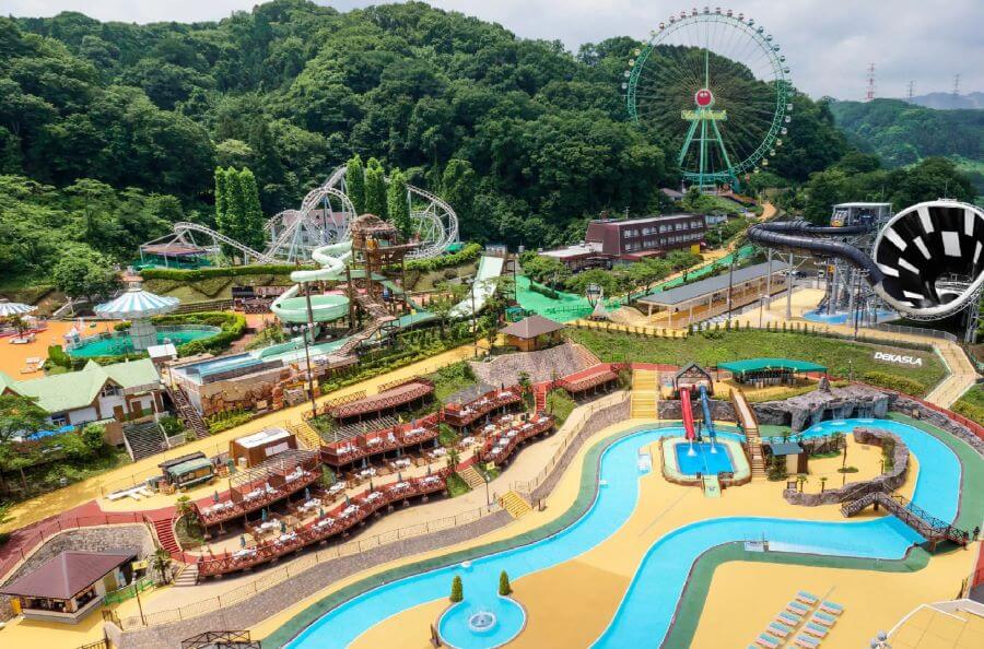 Tokyo Summerland là một trong những công viên giải trí kết hợp công viên nước nổi tiếng và được yêu thích nhất tại Nhật Bản