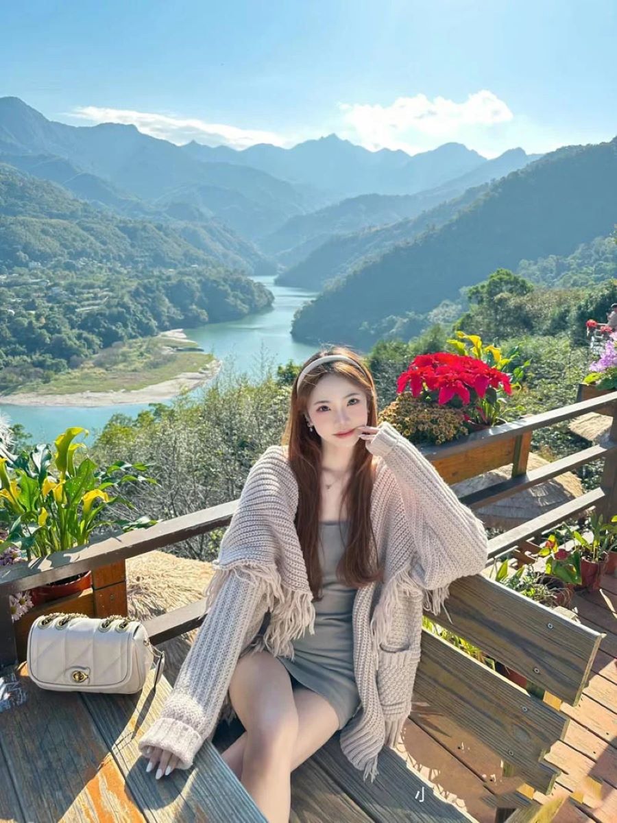 Bạn nên chọn những trang phục thoải mái để tiện cho việc di chuyển, tham quan và khám phá xứ Đài nhé!