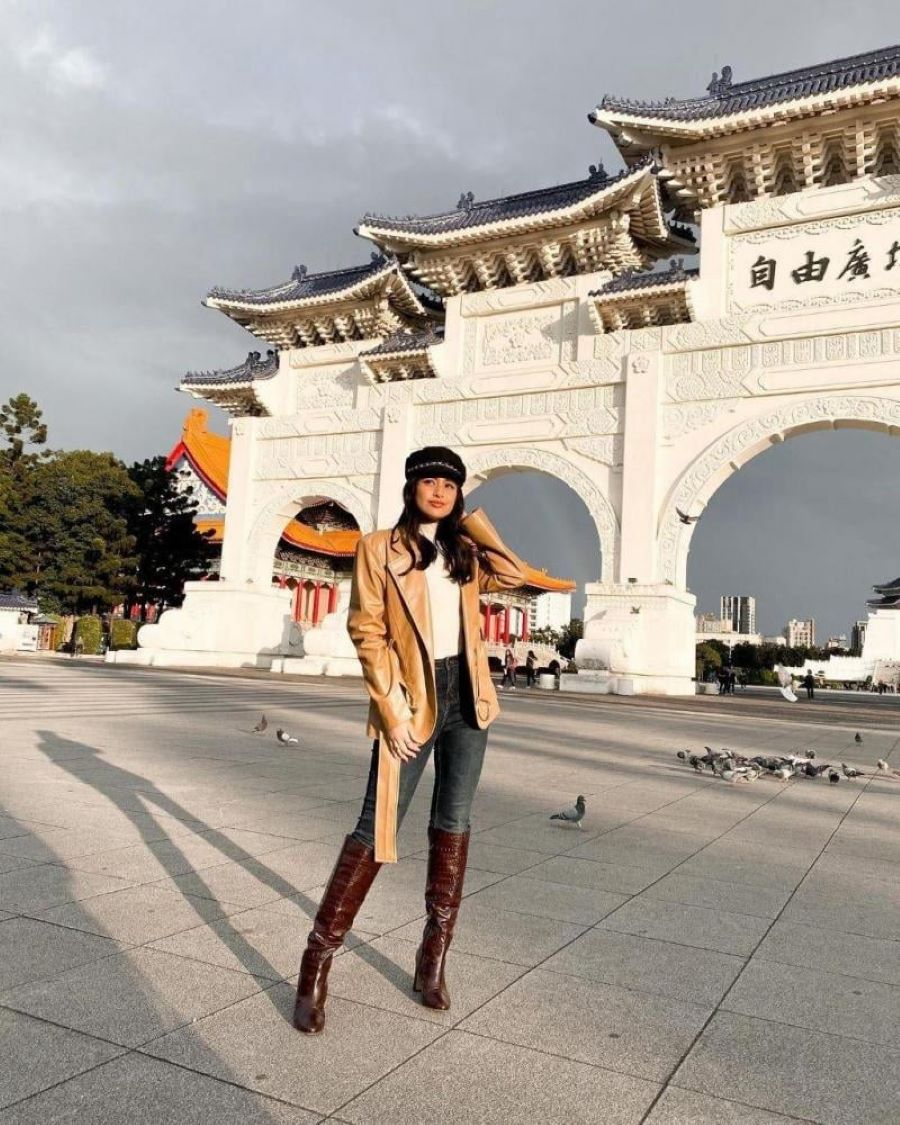 Nhớ mang theo ít phụ kiện để có những bức ảnh sống ảo cực chất, bạn nhé!