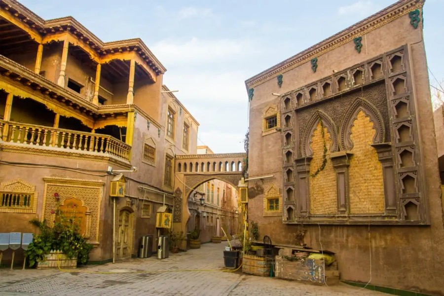 Phố cổ Kashgar tựa như một bảo tàng sống động, lưu giữ trọn vẹn lịch sử và văn hóa lâu đời của người Duy Ngô Nhĩ