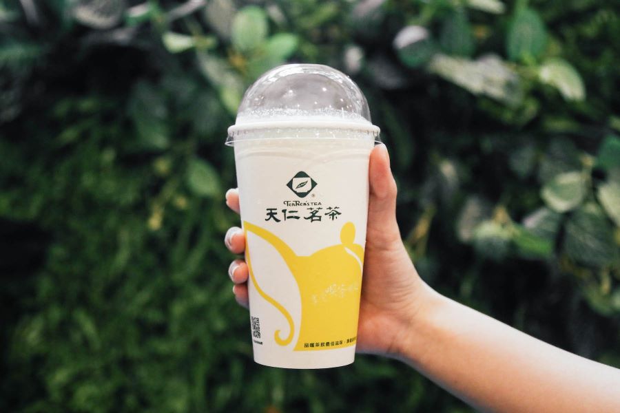 Mỗi ngụm trà sữa tại đây đều là một trải nghiệm tuyệt vời với sự cân bằng hoàn hảo giữa vị ngọt thanh của sữa và vị chát nhẹ của trà