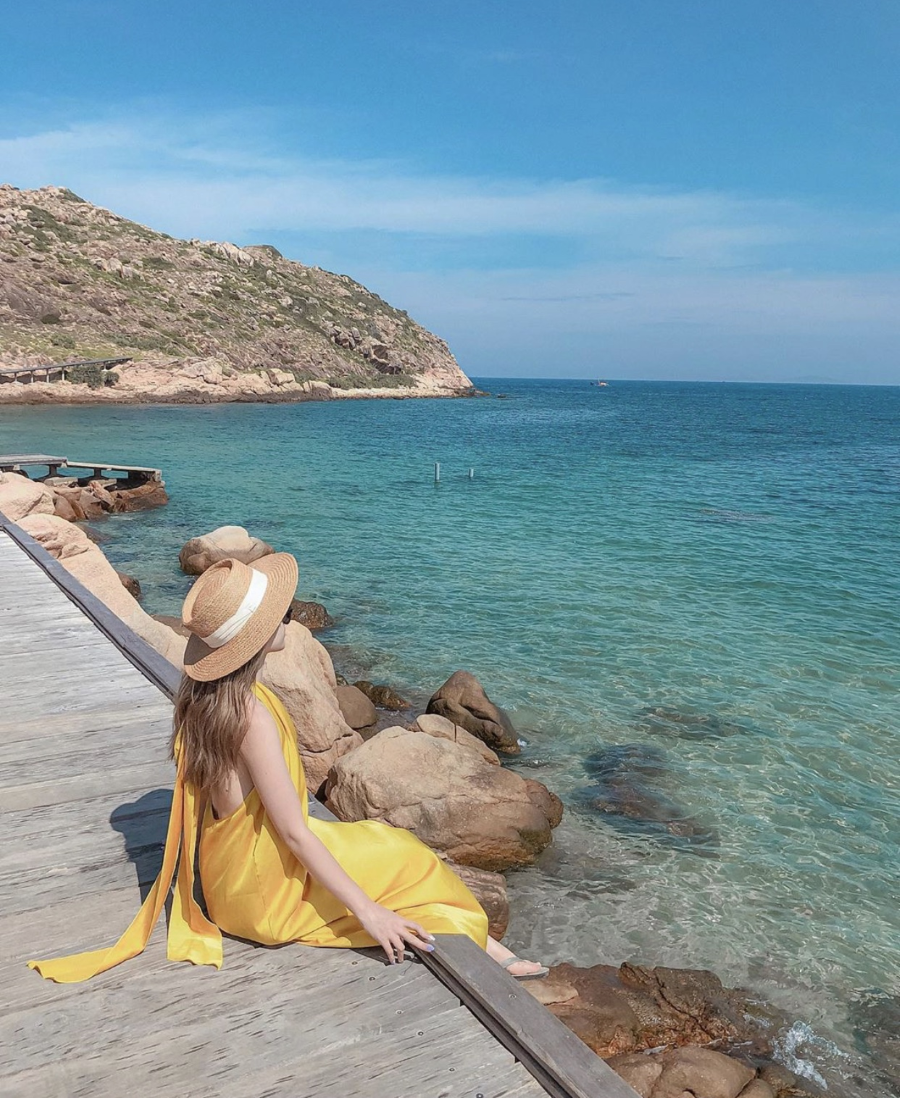 Một chiếc mũ cói sẽ giúp bạn thêm ấn tượng và thu hút giữa đám đông