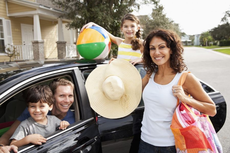 Cha mẹ cần lựa chọn phương tiện di chuyển thích hợp khi đưa trẻ đi du lịch hè