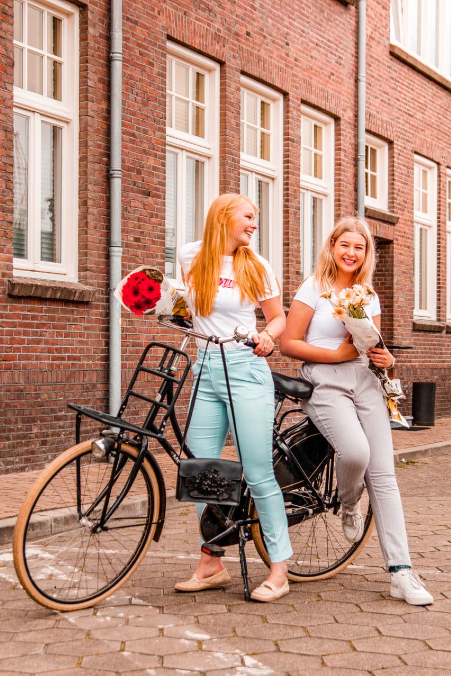 Bạn có thể tuỳ thích mà lựa chọn những outfits mà mình thích