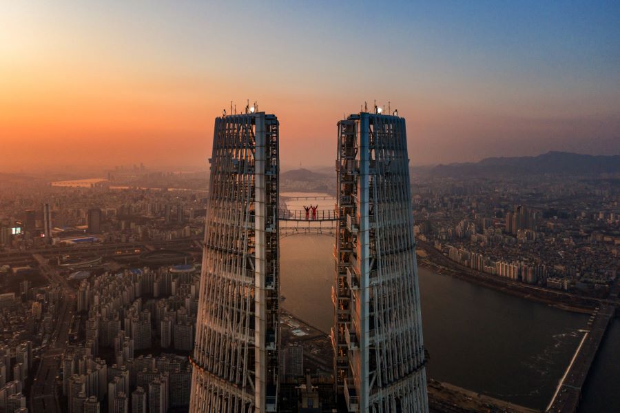 Seoul Sky là đài quan sát cao nhất thủ đô Seoul, nơi mang đến cho bạn trải nghiệm ngắm cảnh ngoạn mục và đầy cảm xúc