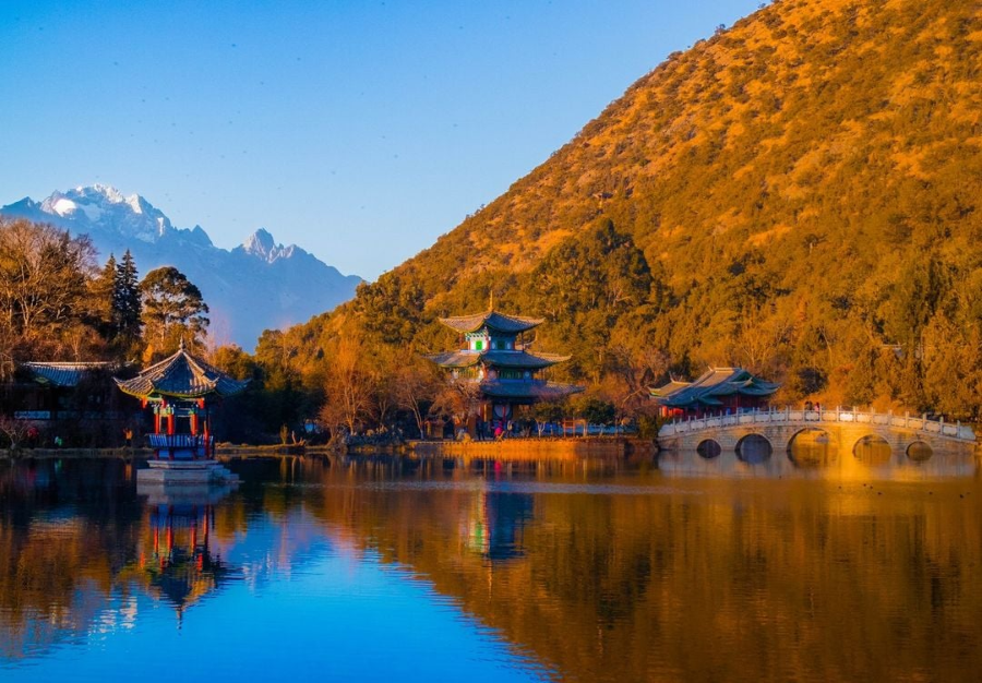 Công viên Hắc Long Đàm - Bức tranh thiên nhiên tuyệt đẹp của Lệ Giang