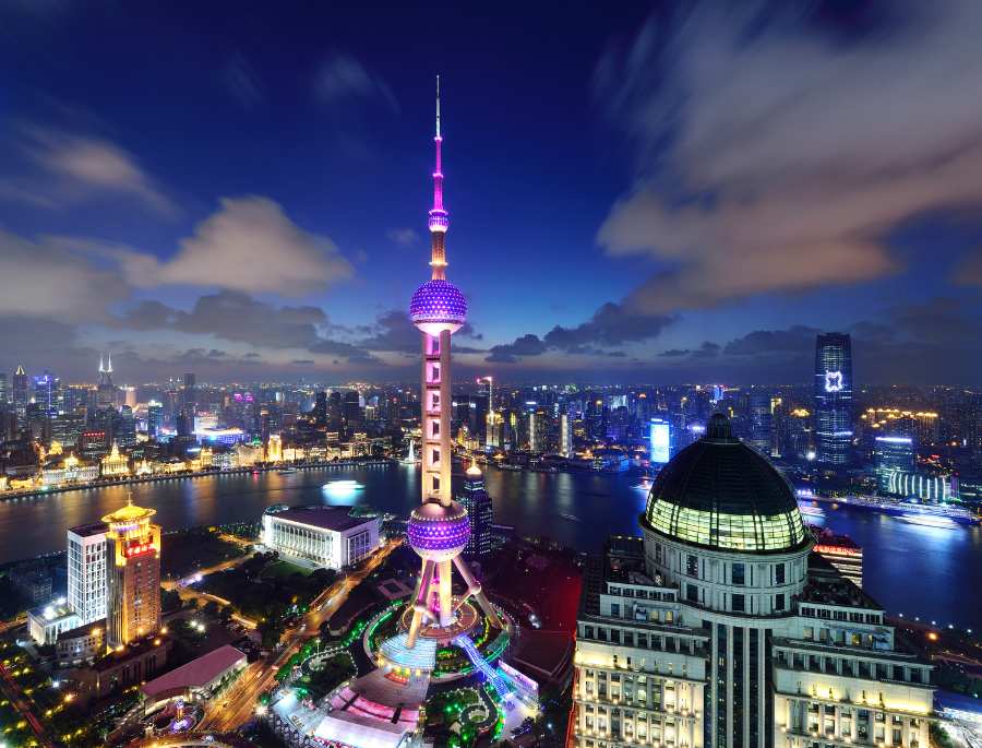 Tháp truyền hình Minh Châu Phương Đông rực rỡ về đêm với hệ thống đèn led ấn tượng