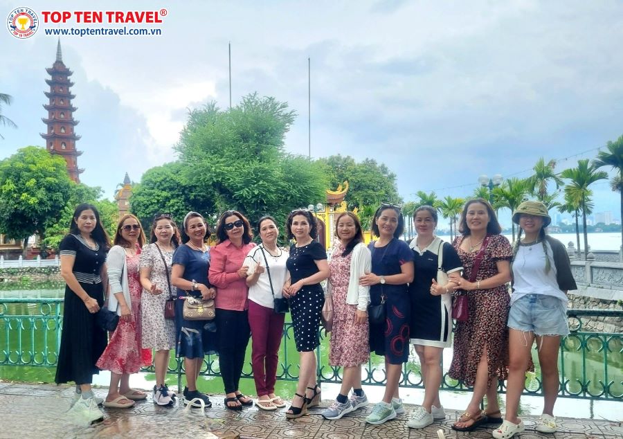 Những vị khách đã tin tưởng và lựa chọn dịch vụ của Top Ten Travel