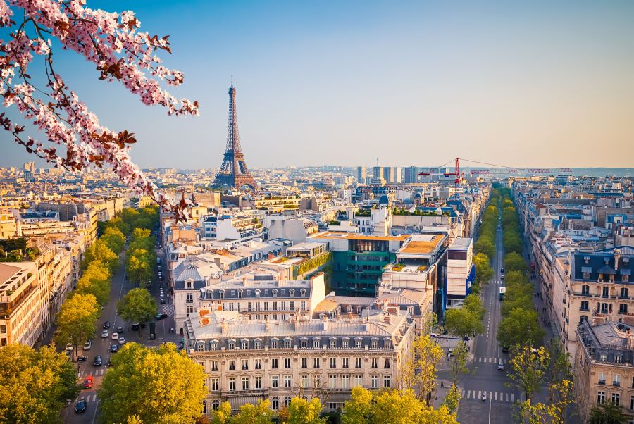 Thủ đô Paris hoa lệ mỗi khi mùa xuân về
