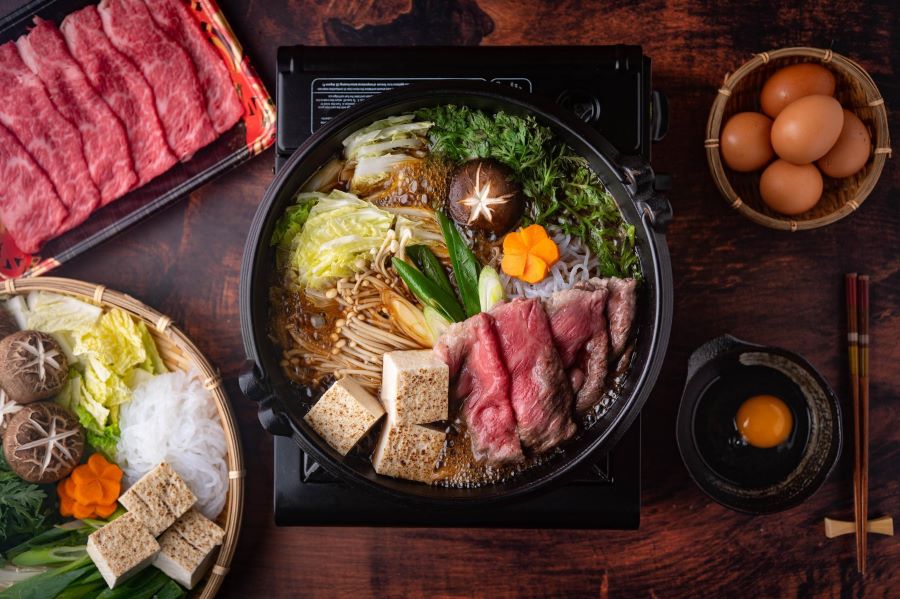Sukiyaki - Món lẩu truyền thống và nổi tiếng tại Xứ sở hoa anh đào