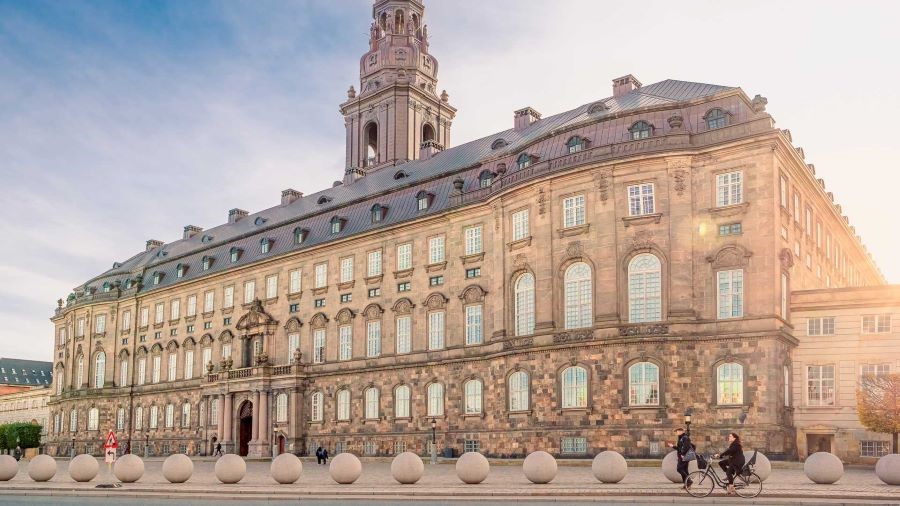 Sự tráng lệ, xa hoa của lâu đài có thể cảm nhận bằng mắt thường