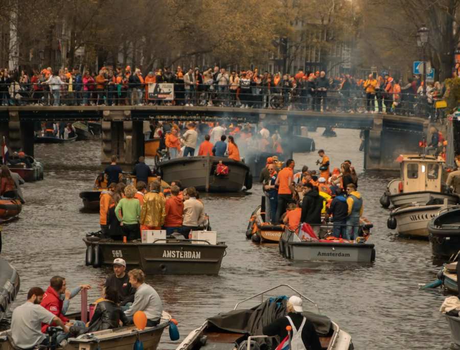Ngày hội "King's Day" (Ngày của Vua) diễn ra vào ngày 27 tháng 4 hàng năm tại Hà Lan