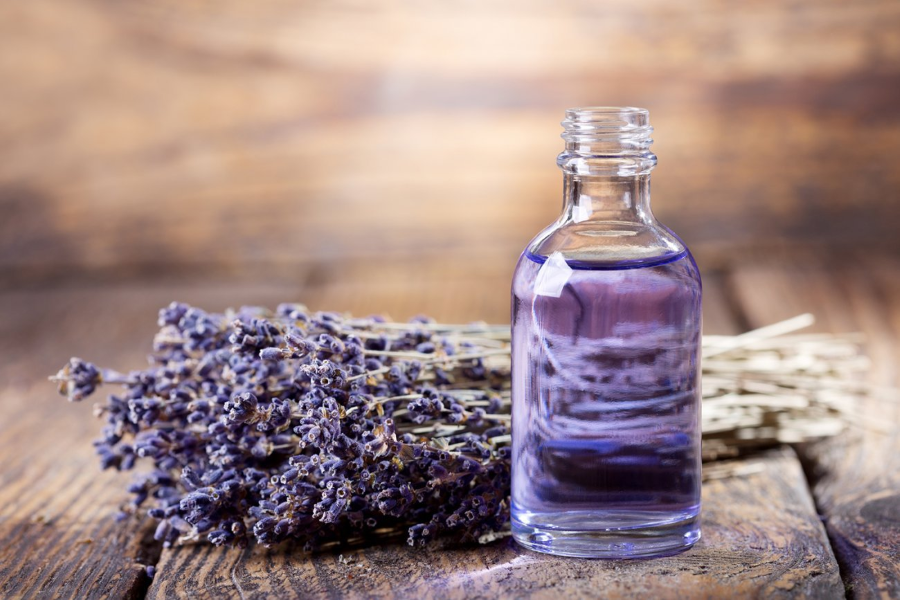 Mỗi sản phẩm từ hoa Lavender đều mang một nét độc đáo riêng, là món quà lưu niệm hoàn hảo dành cho bạn bè và gia đình