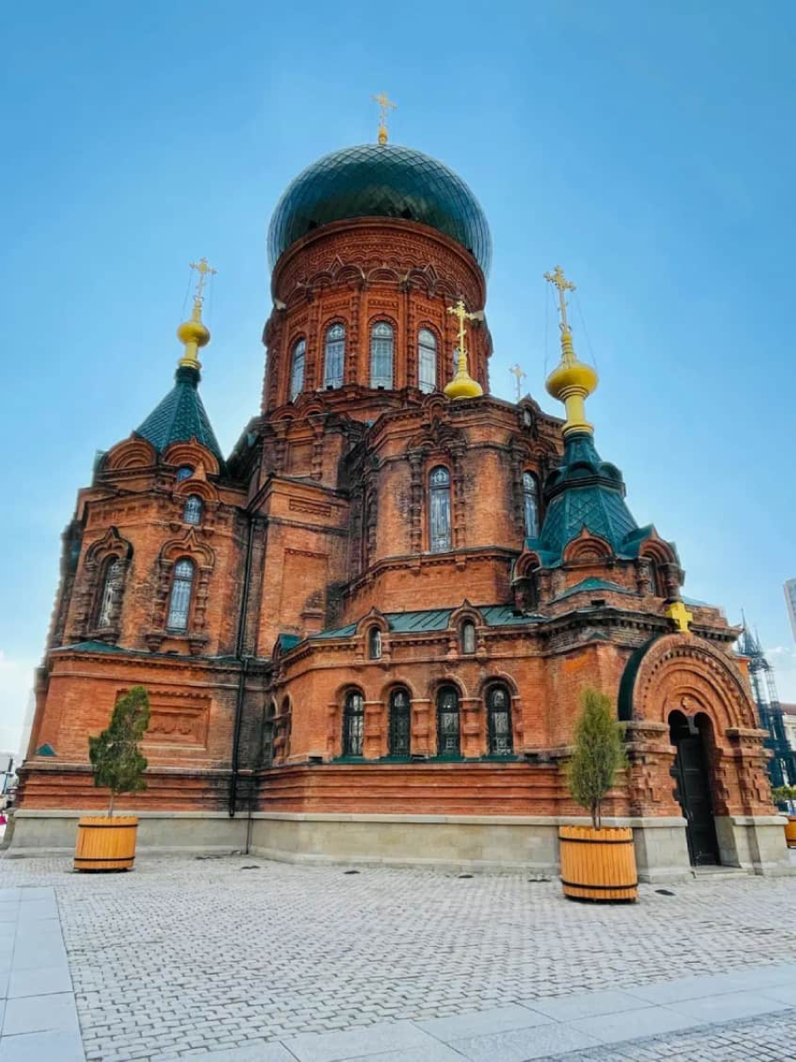 Nhà thờ Saint Sophia là một biểu tượng kiến trúc độc đáo và mang đậm dấu ấn lịch sử