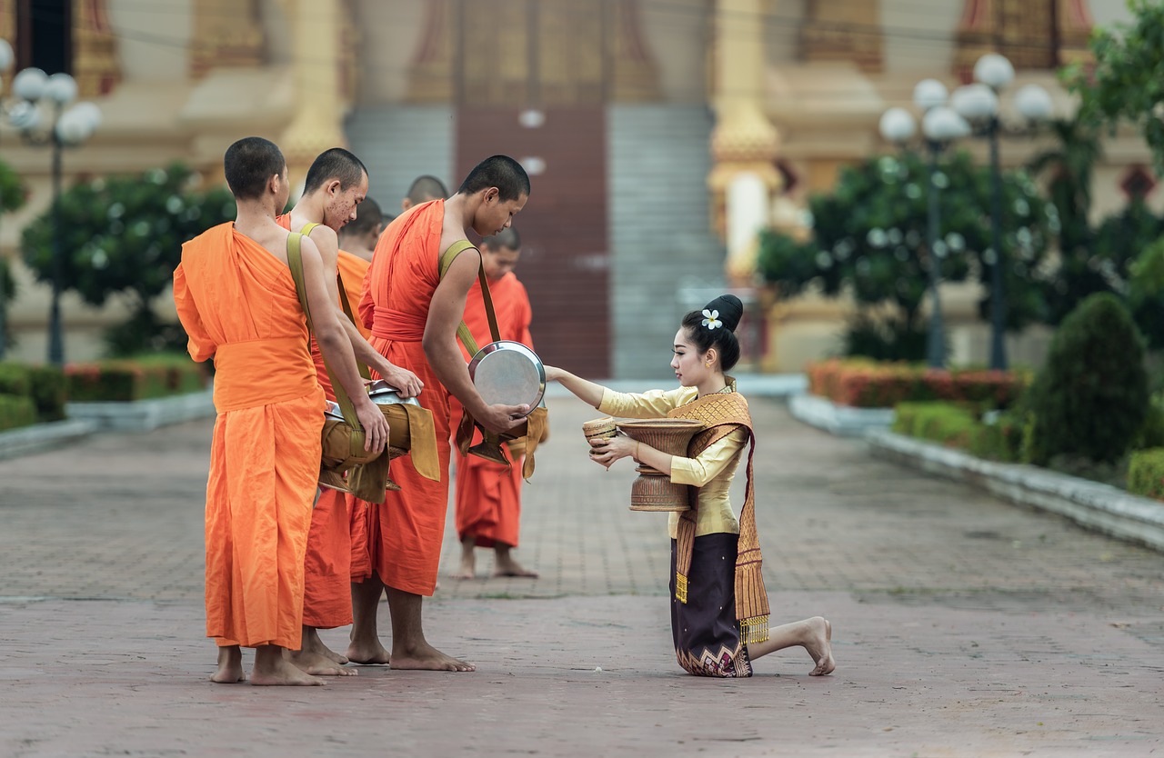 Ngôi chùa nhất định phải ghé khi đi du lịch Bangkok - Thái Lan