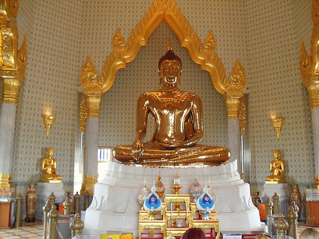 Ngôi chùa nhất định phải ghé khi đi du lịch Bangkok - Thái Lan