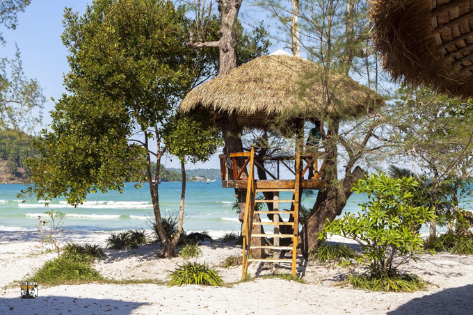 ngoi nha tren cay o koh rong samloem