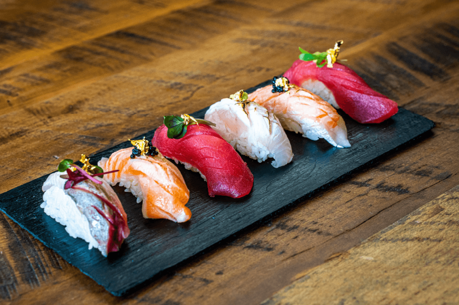 Sushi - món ngon có tính biểu tượng trong văn hóa ẩm thực Nhật Bản