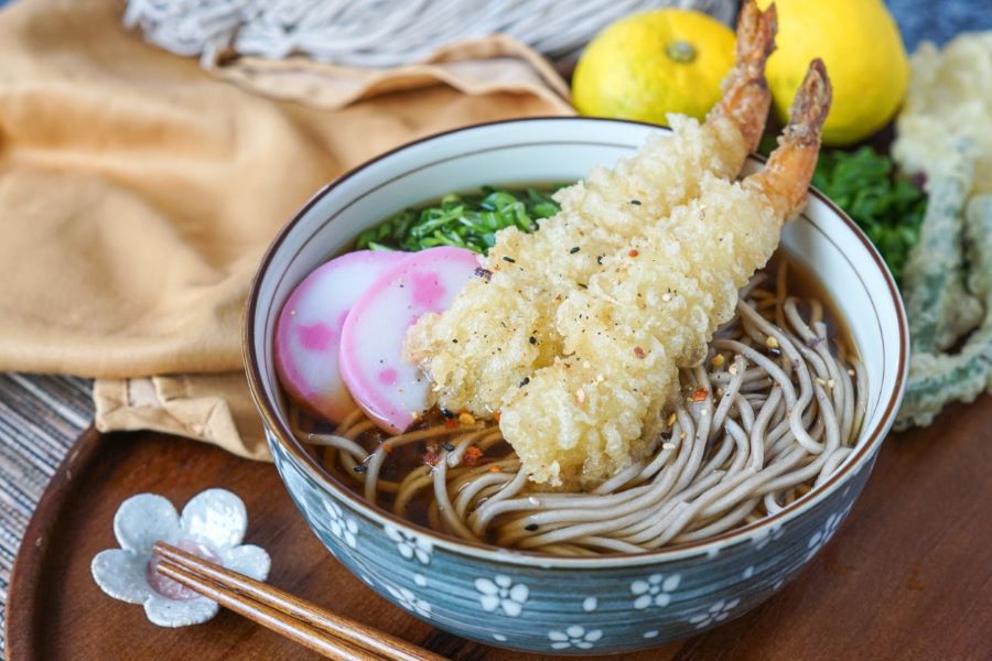 Mì trường thọ được người dân xứ anh đào thưởng thức ngay vào đêm giao thừa